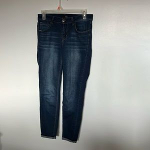 Sz 4 1822 straight leg/skinny jeans